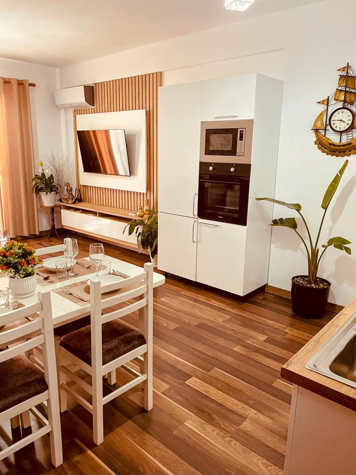 Laurent's Apartament Durrës